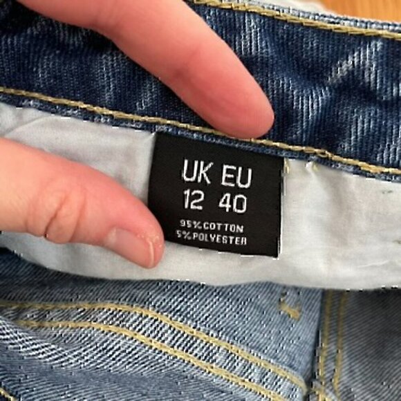 PRETTYLITTLETHING Dark Blue Wash Distressed Denim Mom Shorts Ripped High Waisted - Picture 9 of 15